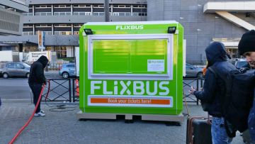 Flixbus's ticket booths in France from Karmod